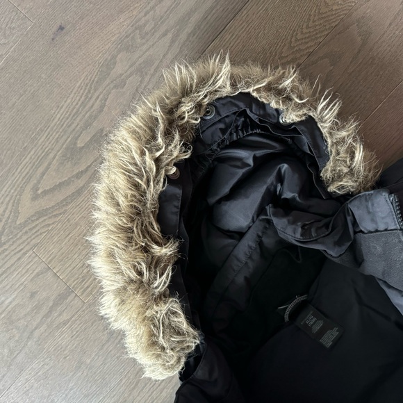 north face winter jacket - SEE DESCRIPTION - Picture 5 of 8